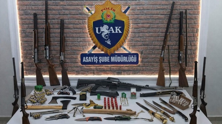 ÇANLI GALERİCİLER SİTESİ OPERASYONUNDA ELE GEÇİRİLENLER POLİSİ BİLE HAYRETE DÜŞÜRDÜ.