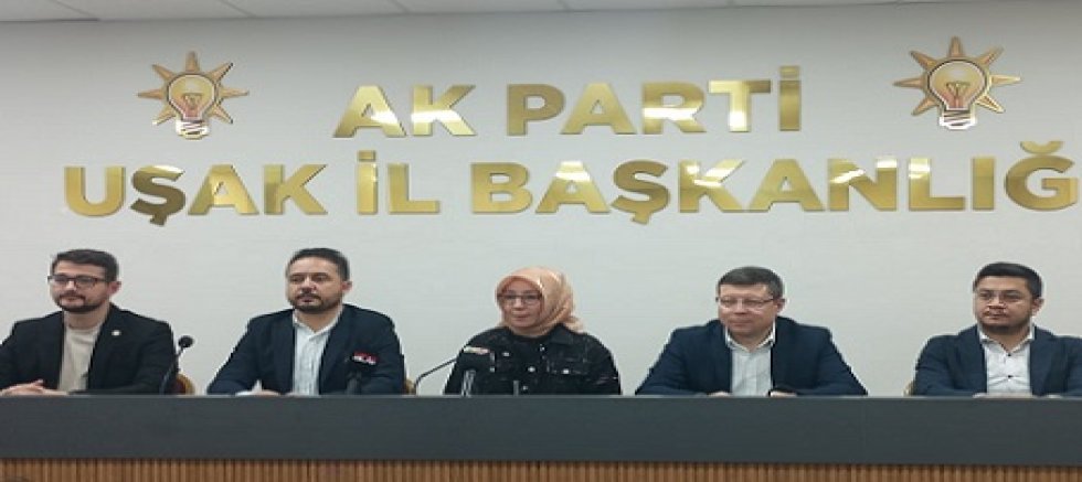 AK PARTİ'DEN KADINLAR GÜNÜ DOLAYISIYLA ORTAK BASIN AÇIKLAMASI YAPILDI