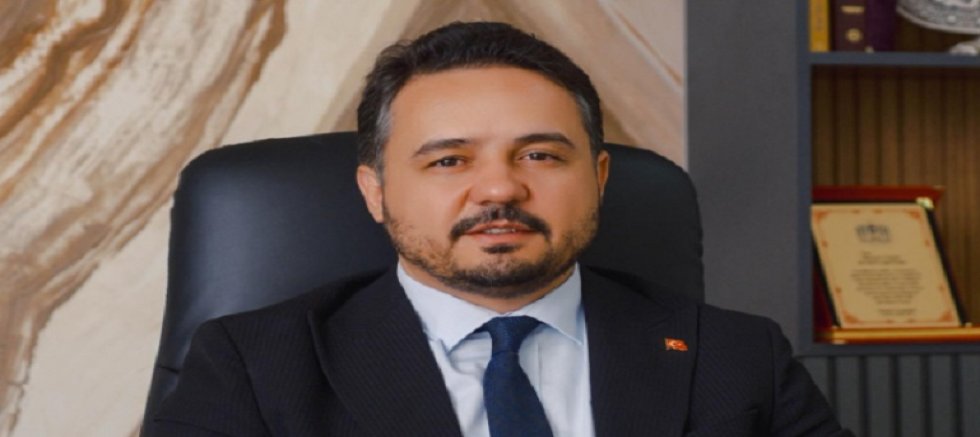 AK PARTİ UŞAK İL BAŞKANI HİMMET YAŞAR SON GÜNLERDE YAŞANAN GELİŞMNELERLE İLGİLİ BİR BASIN AÇIKLAMASI YAPTI.