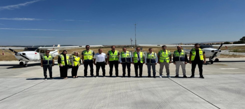 AK PARTİ UŞAK MİLLETVEKİLİ GÜNEŞ UŞAK HAVAALANI İLE İLGİLİ MÜJDE VERDİ.