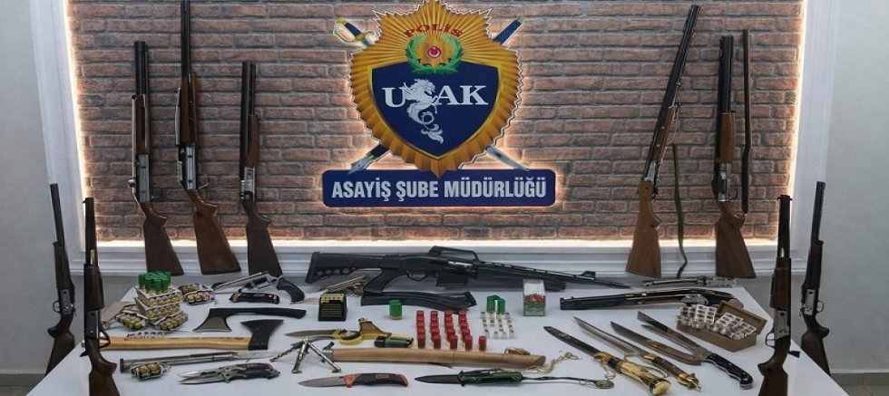 ÇANLI GALERİCİLER SİTESİ OPERASYONUNDA ELE GEÇİRİLENLER POLİSİ BİLE HAYRETE DÜŞÜRDÜ.