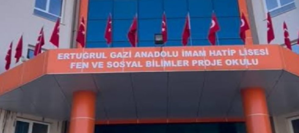 ERTUĞRUL GAZİ A.İ.H.L FEN VE SOSYAL BİLİMLER PROJE OKULU İ.ÇİN SINAV HEYECANI BAŞLADI.