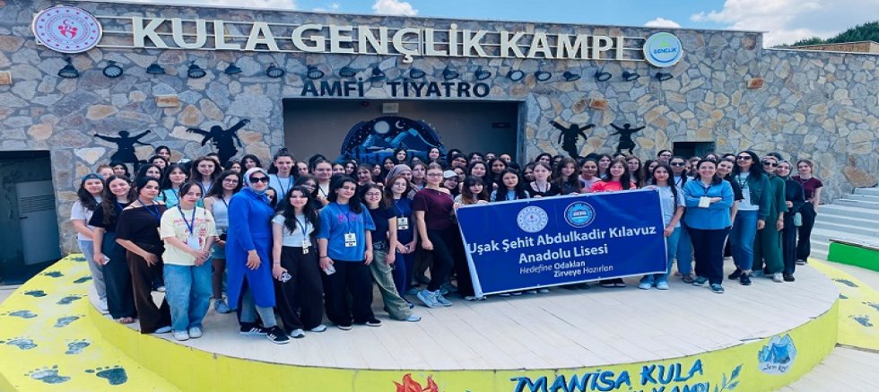 ŞAKAL'dan Kula’da Akademik Kız Kampı…