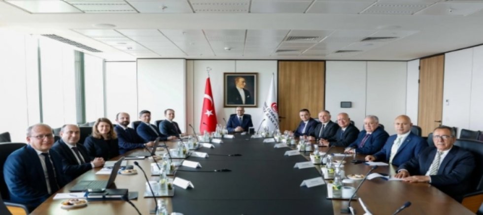 Uşak İş Dünyası Temsilcilerinden Merkez Bankası Başkanı Dr. Fatih Karahan'a Ziyaret