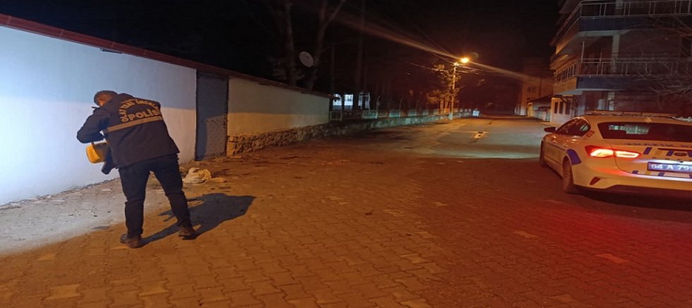 UŞAK'TA ÇIKAN KAVGA'DA 1 AĞIR YARALI.