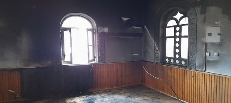 UŞAK'TA KORKUTAN CAMİİ YANGINI