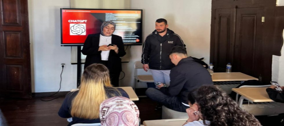 UŞAKLI GENÇLER YAPAY ZEKA İLE TANIŞTI