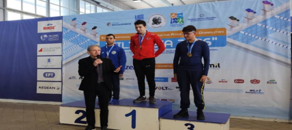 UŞAKLI SPORCU SELANİK'TEN 5 MADALYA İLE DÖNDÜ