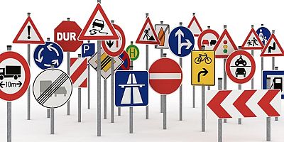 BANAZ İLÇESİNDE SON GÜNLERDE MEYDANA GELEN TRAFİK KAZALARI SÜRÜCÜ KAYNAKLI.