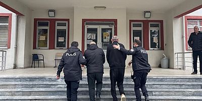 İSTANBUL'DAN GETİRDİKLERİ UYUŞTURUCUYU SATMAK İSTERKEN YAKALANDILAR.