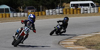 SUPERMOTO YARIŞLARININ 3. AYAĞI UŞAK'TA TAMAMLANDI.