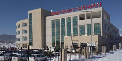 UŞAK'TA TIR'IN ALTINDA KALAN TIR SÜRÜCÜSÜ HAYATINI KAYBETTİ.