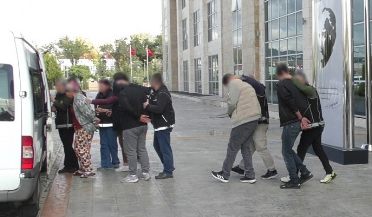 UŞAK'TA NARKOTİK OPERASYONU 7 TUTUKLAMA.